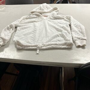 Soft cream hoodie by Vie en rose